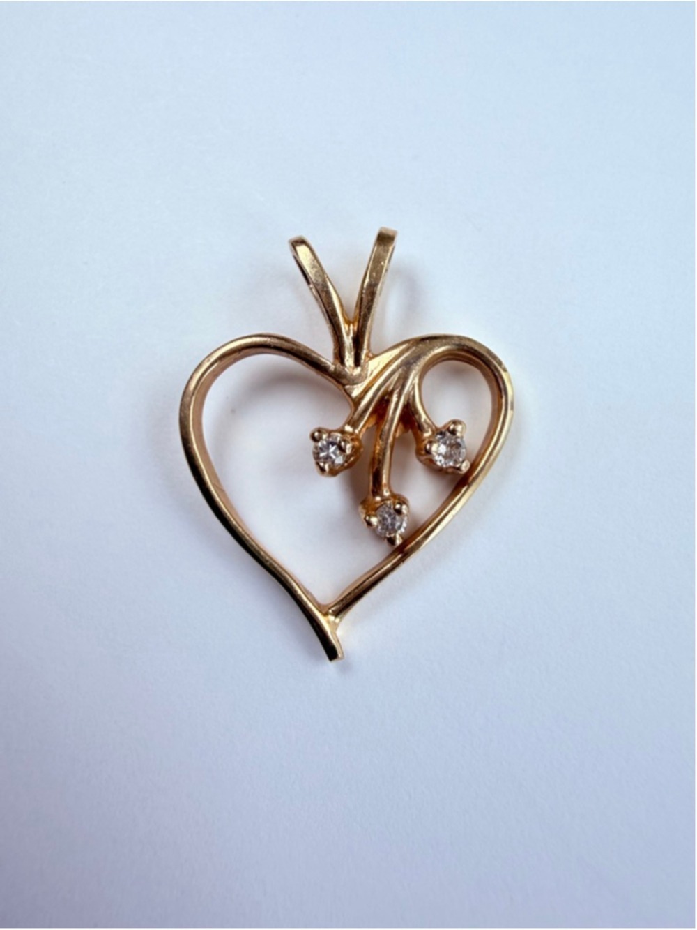 14K Solid Yellow Gold .030 CT Genuine Diamond Open Heart Necklace Pendant